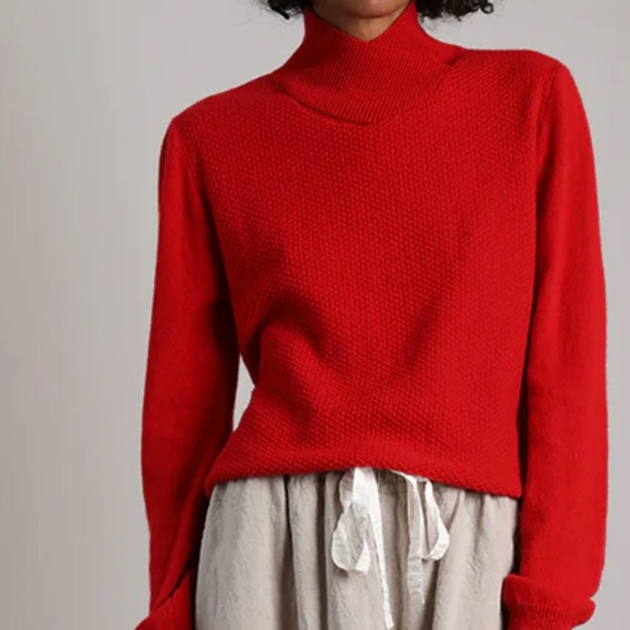 Red Cashmere Turtleneck by Eatable of Many Orders OS NWOT - Picture 1 of 4